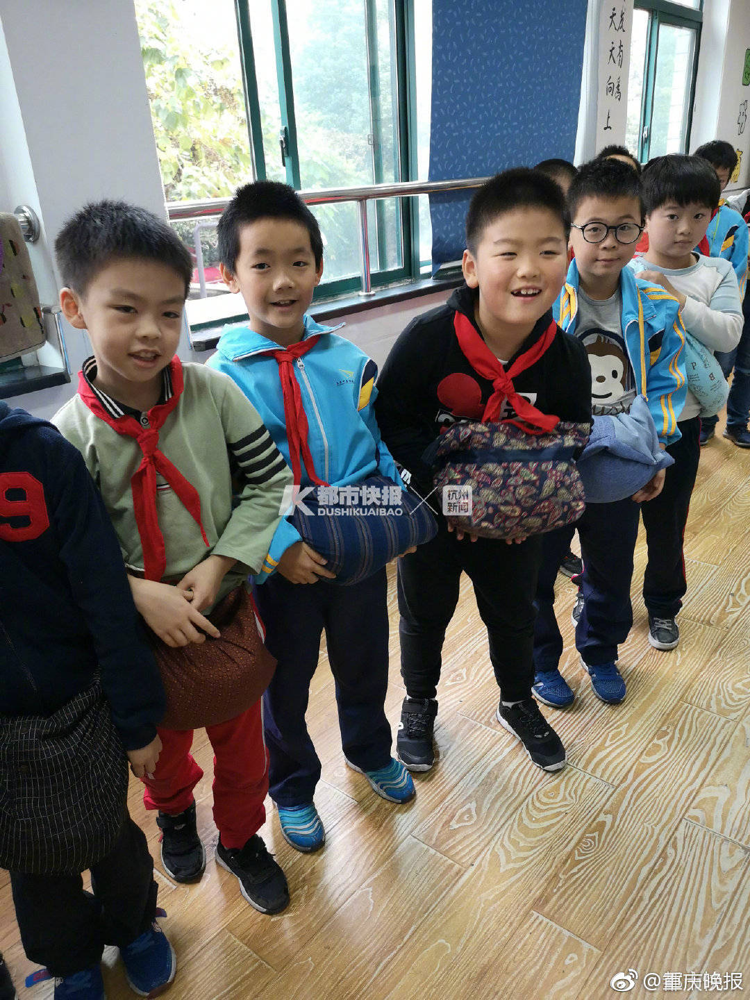 国防部：血腥的教训不容遗忘；历史的悲剧绝不能重演。截图1