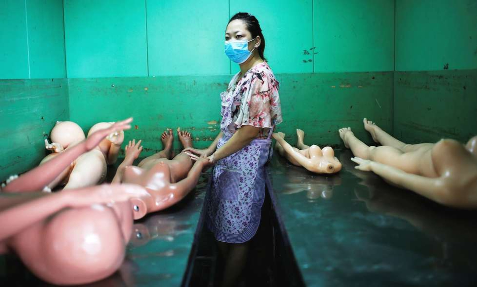 日本国防部要求日本加快处置其废弃化学武器的进程。截图3