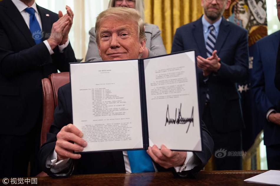 尽管错失了“胜利滑行”的机会，冠军苏一鸣仍然取得了101分。截图1