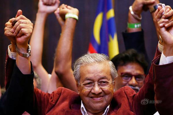 香港捐赠20吨救灾物资援助缅甸灾民。截图0