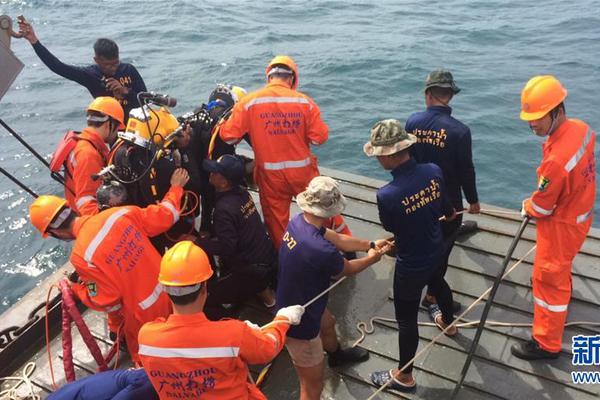 科‘技’巨<头>财报夜，股价有涨有跌，但资本开支都在暴涨