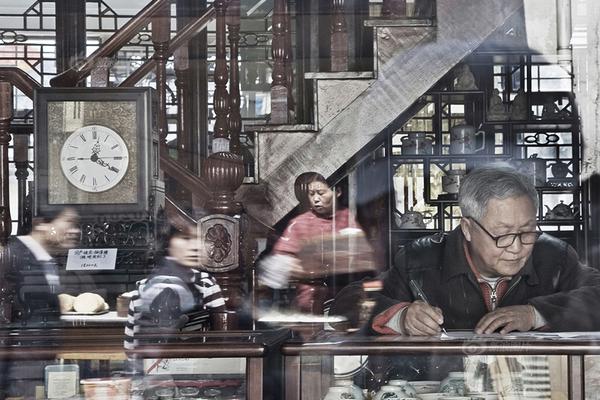 资产规模超过100亿元人民币的私募股权公司队伍持续壮大。截图3