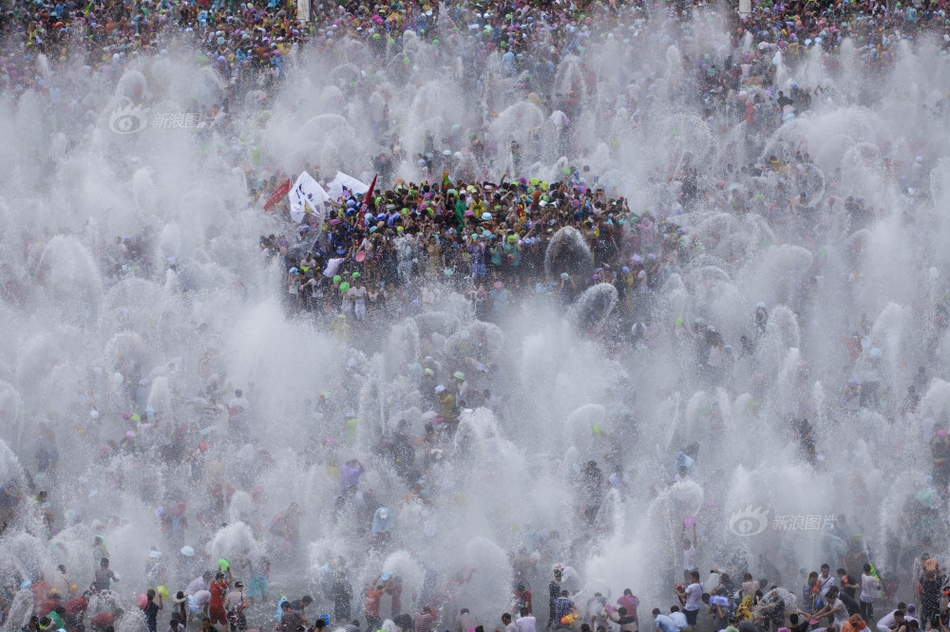 两?大领<先>指标示警，比特币“人心惶惶”