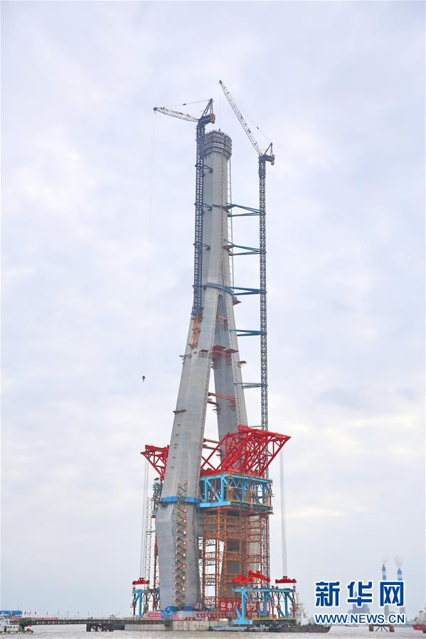 双节庆典恰逢澳门旅游旺季，澳门旅游市场蓬勃发展。截图4